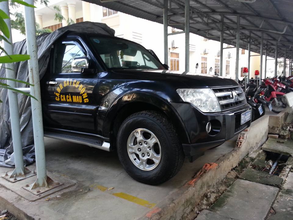 Cắt chìa khóa xe Mitsubishi Pajero