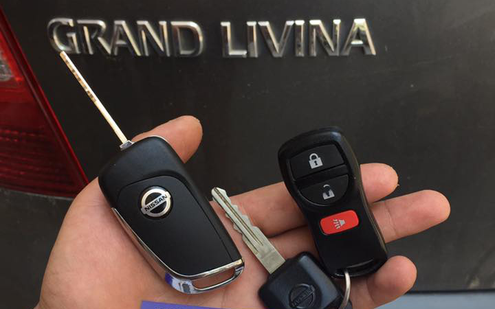 làm chìa khóa Remote xe Nissan