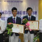 Con trai người thợ sửa khóa