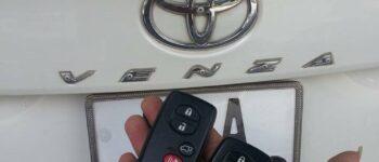 Làm chìa khóa xe Venza Toyota tận nơi nhận chìa ngay