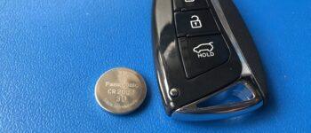 Cách thay Pin chìa khóa ô tô Ford KIA Toyota Mazda BMW Mercedes