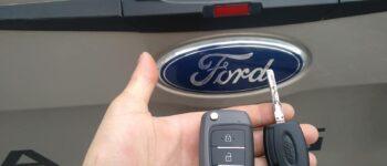 Làm chìa khóa xe Ford Ranger chính hãng giá tốt nhất
