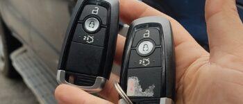 Làm chìa khóa xe Ford Everest giá tốt chất lượng chính hãng