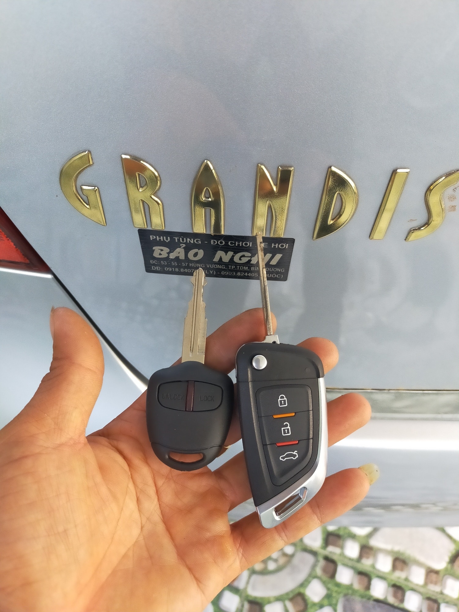 chìa xe Grandis