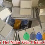 làm thẻ nhân viên chấm công
