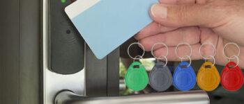 Làm Thẻ Từ Khóa Cửa  Bền Đẹp Đổi Mới 2 Năm Alo 15″ Xong