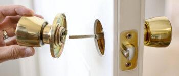 18 Cách sửa khóa cửa tay nắm tròn bị kẹt hóc hỏng nhanh chi tiết nhất