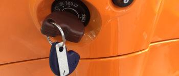 Chìa Khóa Vespa: Hướng Dẫn Toàn Tập A-Z (Mất, Hỏng, Sao Chép)