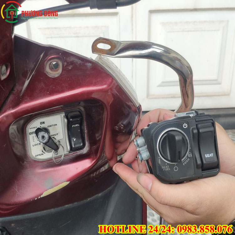 thay ổ khóa smartkey cho xe lead