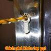 Cách phá khóa tay gạt