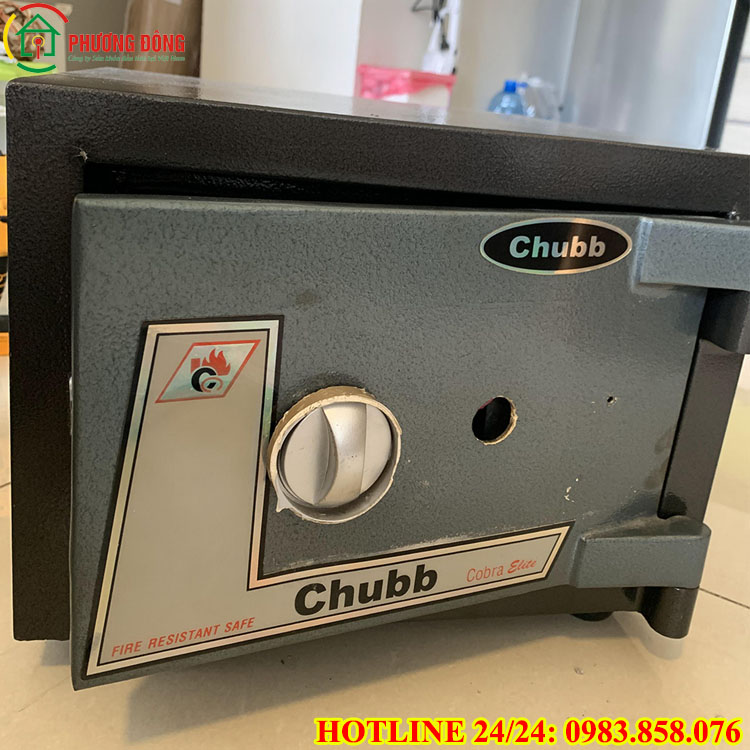 thợ sửa két sắt chubb bị kẹt hỏng ổ khóa