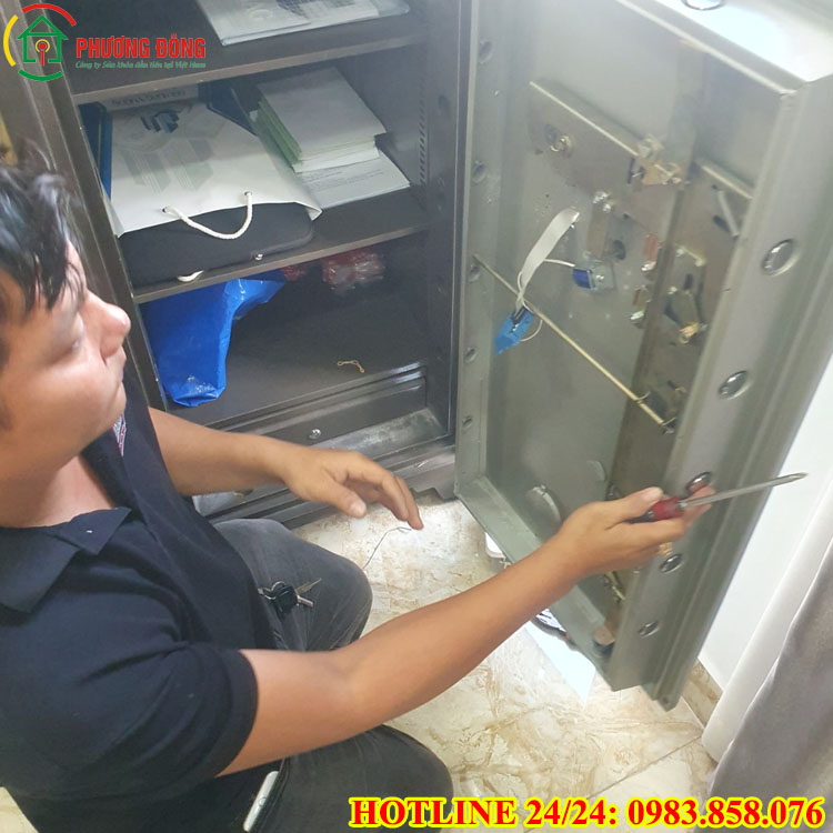 thợ sửa két sắt chubb