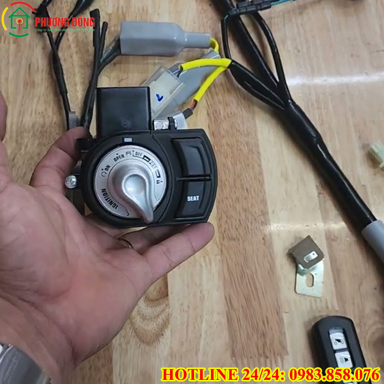 Cách phân biệt ổ khóa janus smartkey chính hãng với fake tàu kém chất lượng