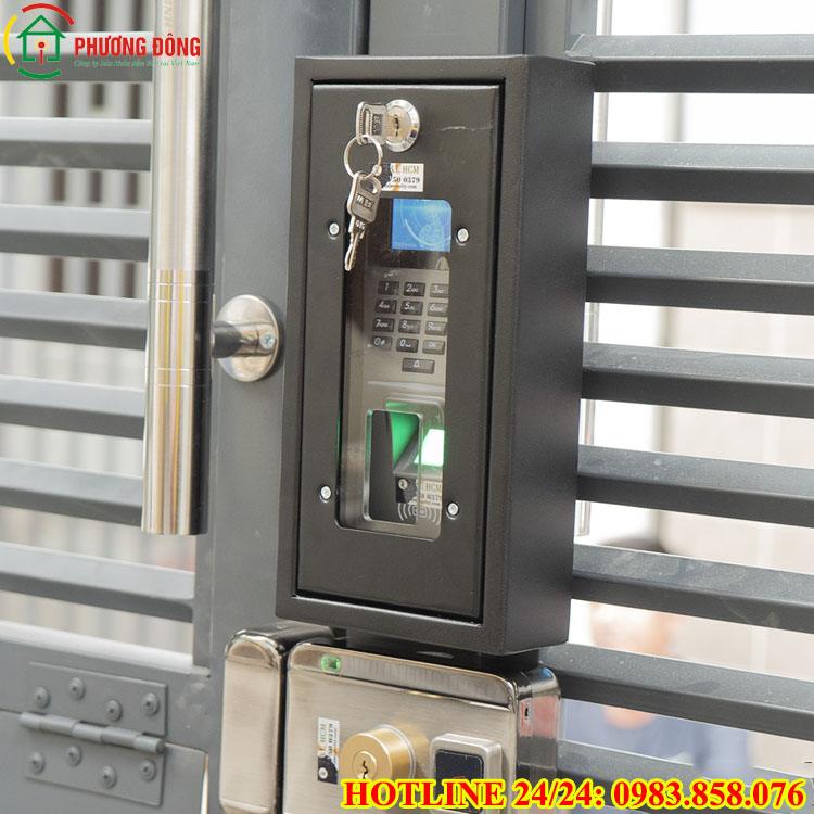 cách lắp khóa cửa vân tay cho cửa cổng sắt