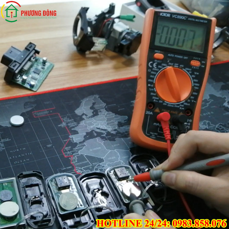 cách kiểm tra pin chìa khóa airblade còn tốt không