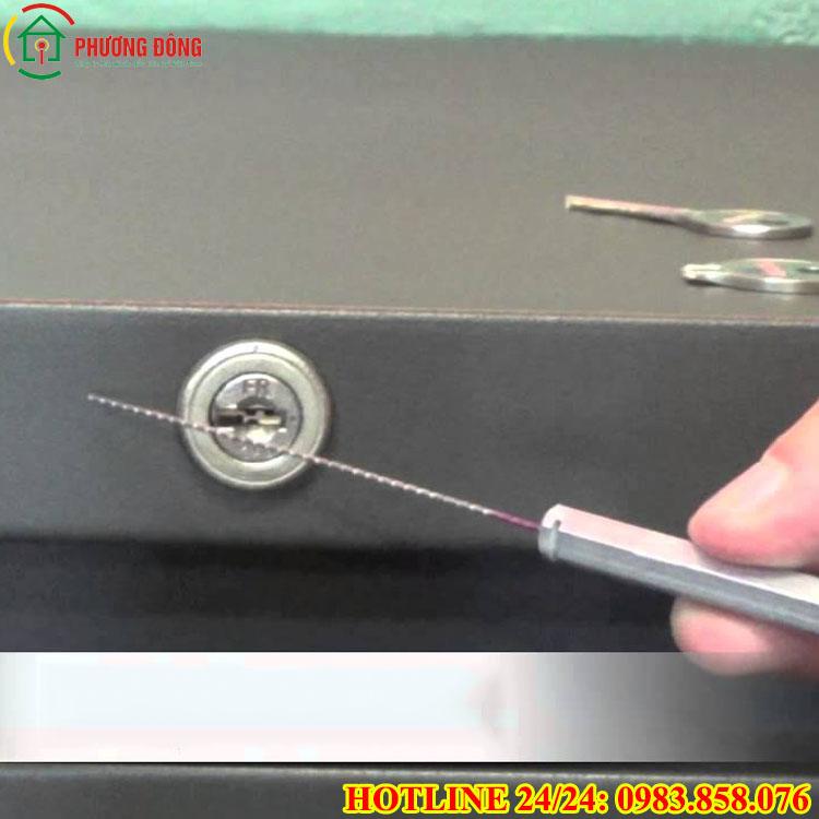 Cách lấy chìa khóa bị gãy sâu trong ổ khóa