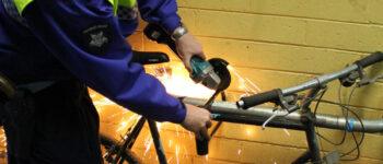 TOP 3 Cách phá khóa dây cáp khi mất mã mất chìa nhanh nhất