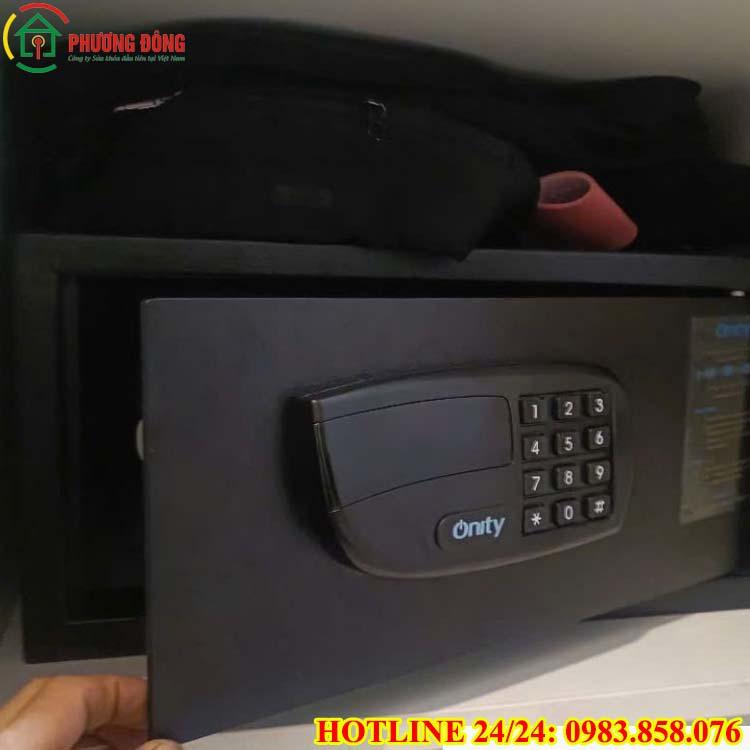 thợ mở két sắt khách sạn