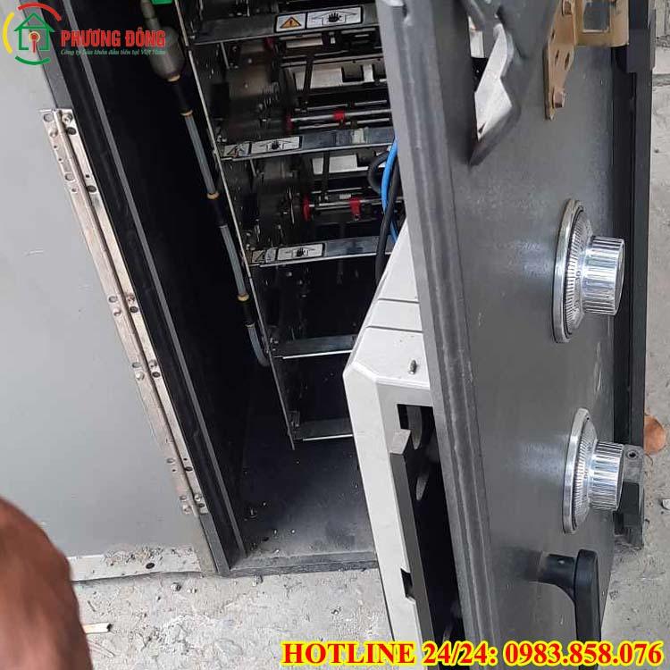 thợ sửa két sắt cây atm rút tiền