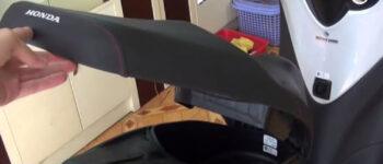 Mẹo chống quên chìa khóa trong cốp xe tay ga 5 Thói quen cứu nguy cho hội “não cá vàng”