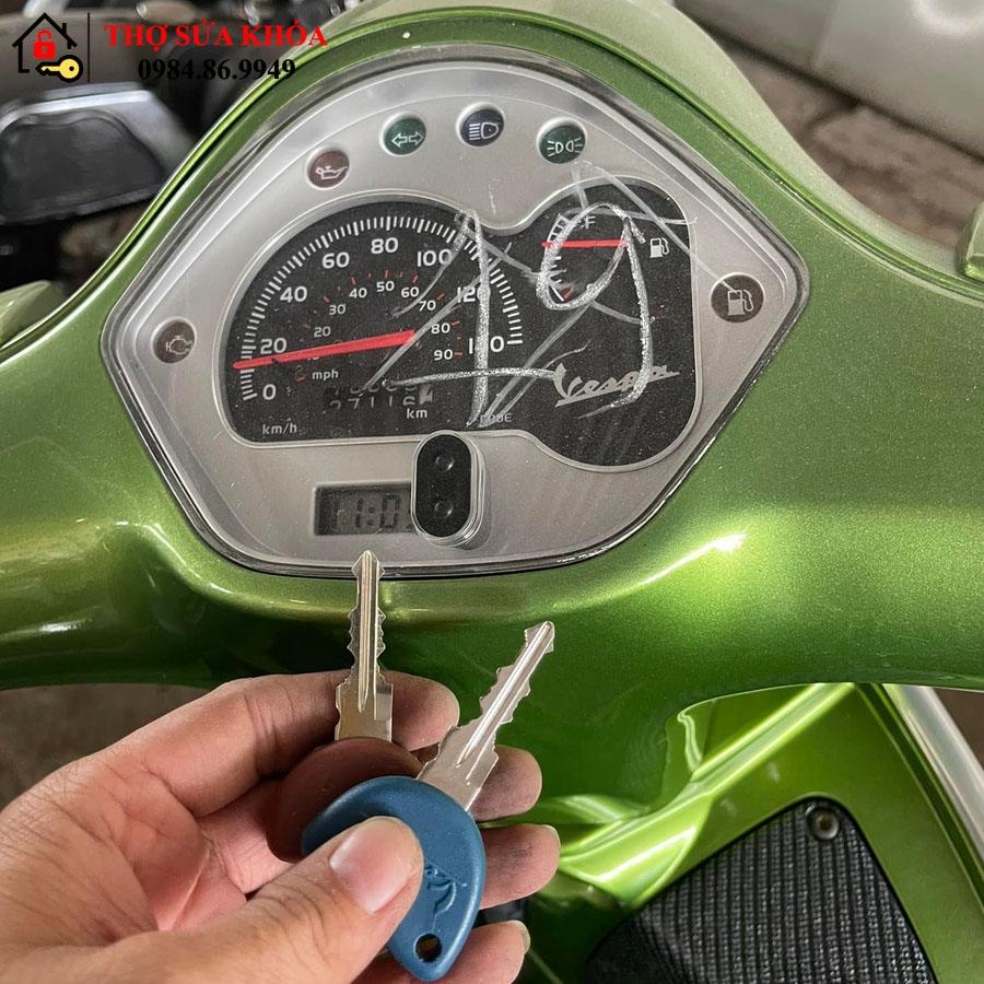 Làm Chìa Khóa Xe Vespa Tại Nha Trang