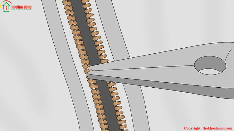 Cách sửa khóa kéo bị kẹt trơn tru bằng kìm nhọn